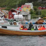fjordnorwegen-ausfahrt-mit-dem-boot